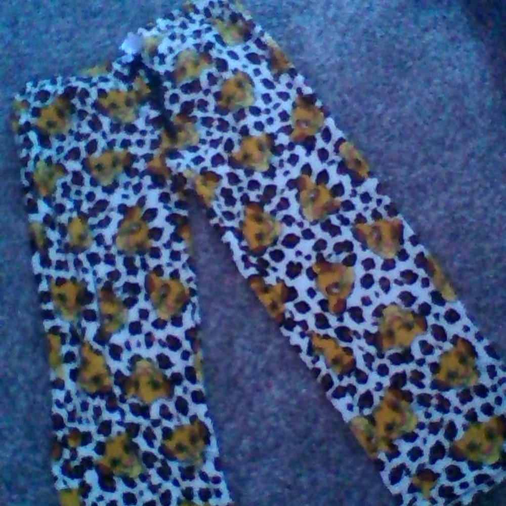 Disney pajama pants. Simba pants. Diseny
